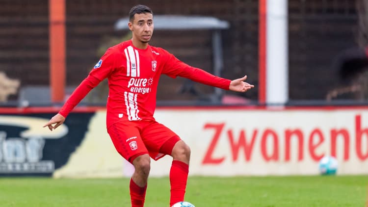 FC Twente wil proberen om Anass Salah-Eddine na dit seizoen van Ajax over te nemen