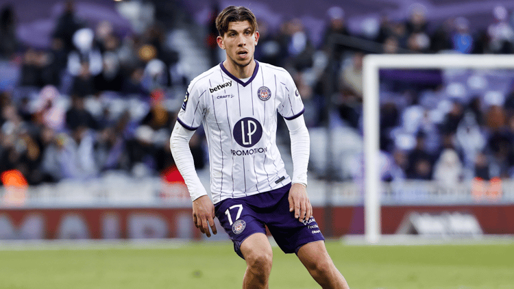 Stijn Spierings beschikt over een aflopend contract met Toulouse