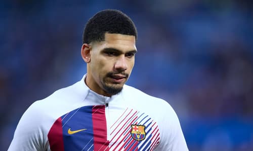 Ronald Araujo, Barcelona, 2023/24