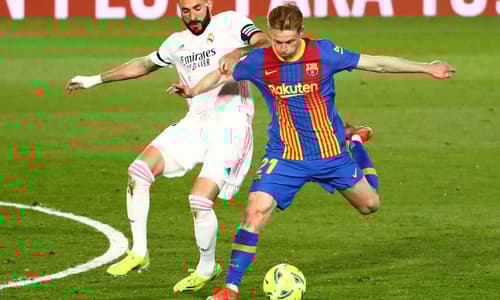 Karim Benzema, Frenkie de Jong, Barcelona v Real Madrid