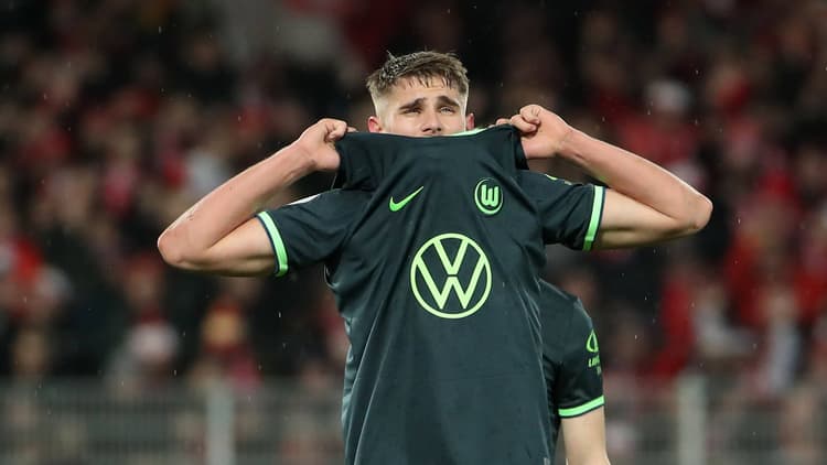 Micky Van de Ven, Wolfsburg