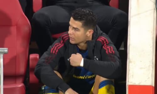 Cristiano Ronaldo angry at being subbed at Brentford
