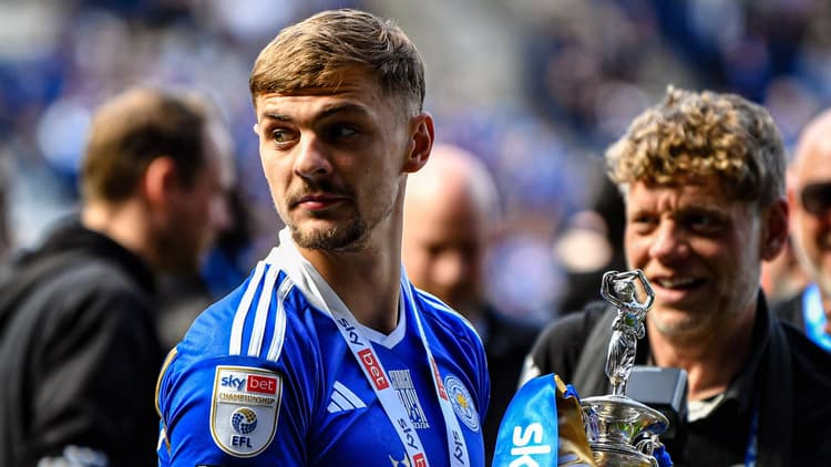 Kiernan Dewsbury-Hall, Leicester