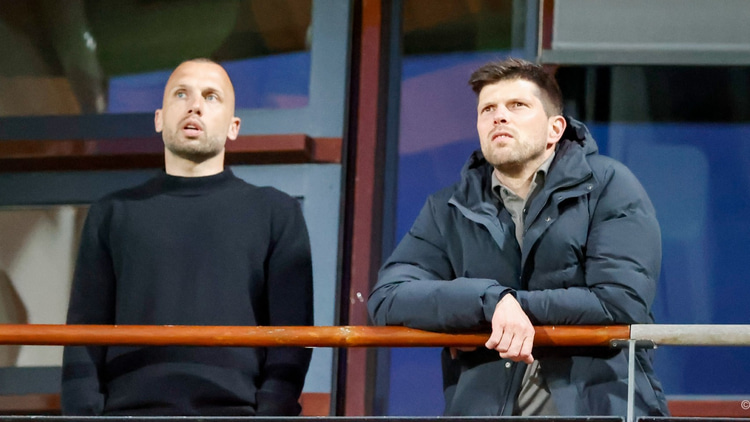 John Heitinga (links) samen met Klaas-Jan Huntelaar.