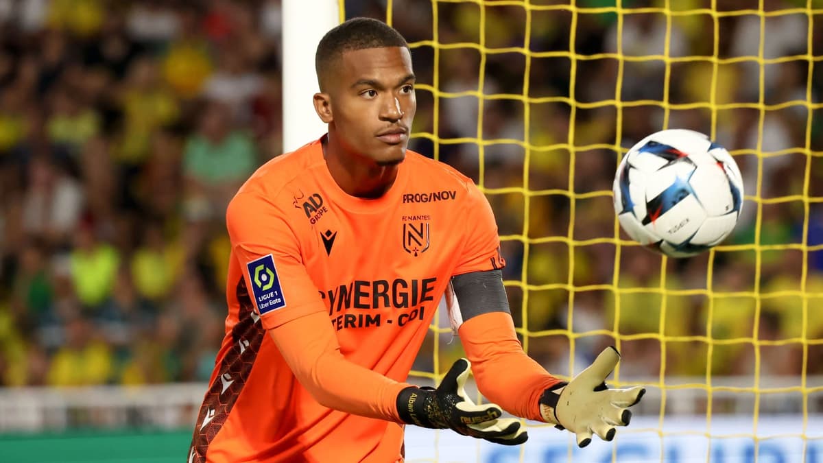 Alban Lafont, Nantes, 2022/23
