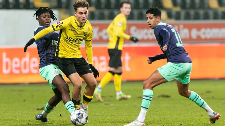 Wassim Essanoussi tekende deze zomer bij de club uit zijn geboortestad.