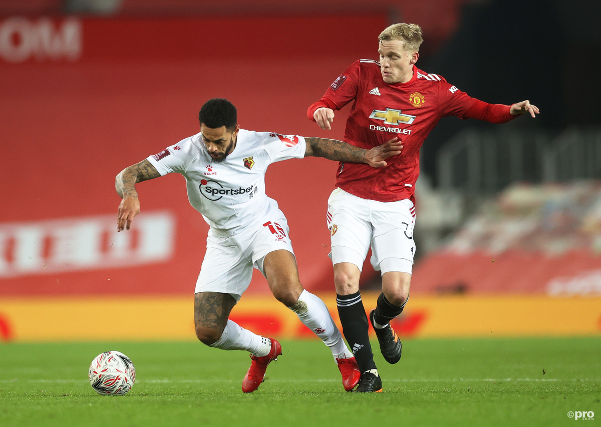 Paul Scholes says it has been ‘impossible’ for Van de Beek to succeed so far at Man Utd