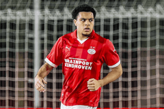 CJ Egan-Riley, Jong PSV