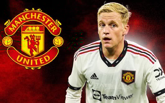 Donny van de Beek, Manchester United