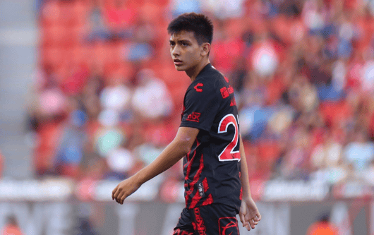 Gilberto Mora, Club Tijuana