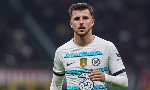 Mason Mount playing for Chelsea, 2022/23