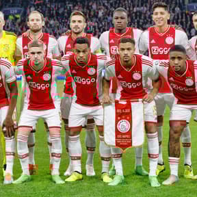 Het is crisis bij Ajax: deze vijf koppen kunnen mogelijk gaan rollen