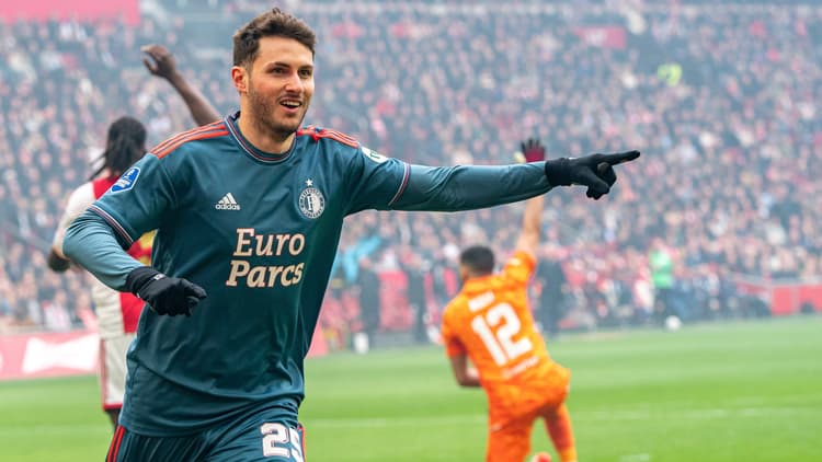 Santiago Giménez is aan een goed debuutseizoen bezig bij Feyenoord.