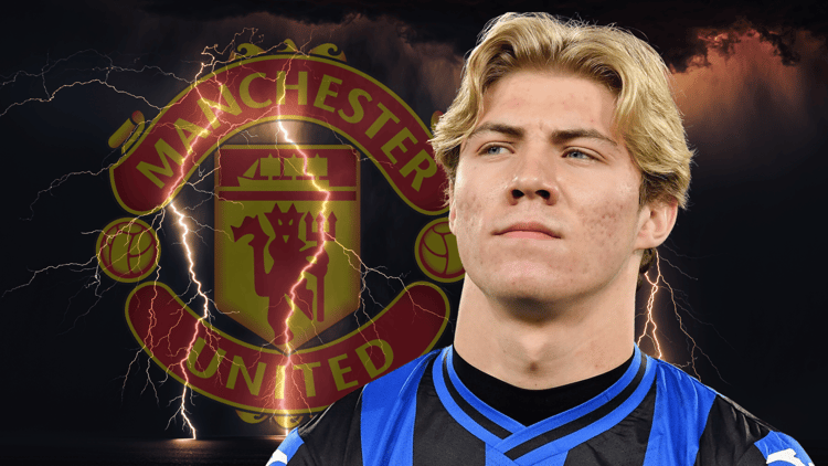 Hojlund dropped a Man Utd transfer hint.