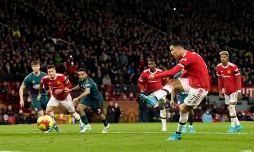 Cristiano Ronaldo sends a penalty wide for Man Utd against Middlesbrough in the FA Cup