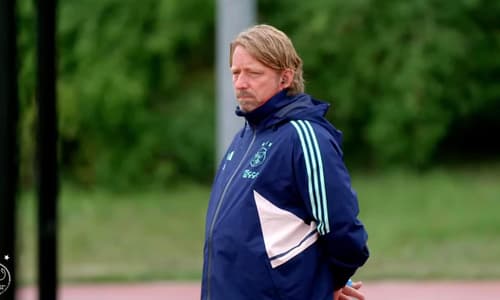 Sven Mislintat wekt verbazing: 'Niemand van Ajax wist hiervan'