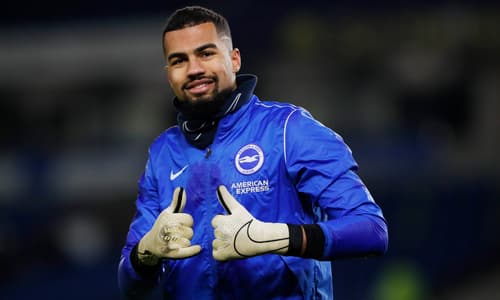 Robert Sanchez signs new four-and-a-half year deal with Brighton