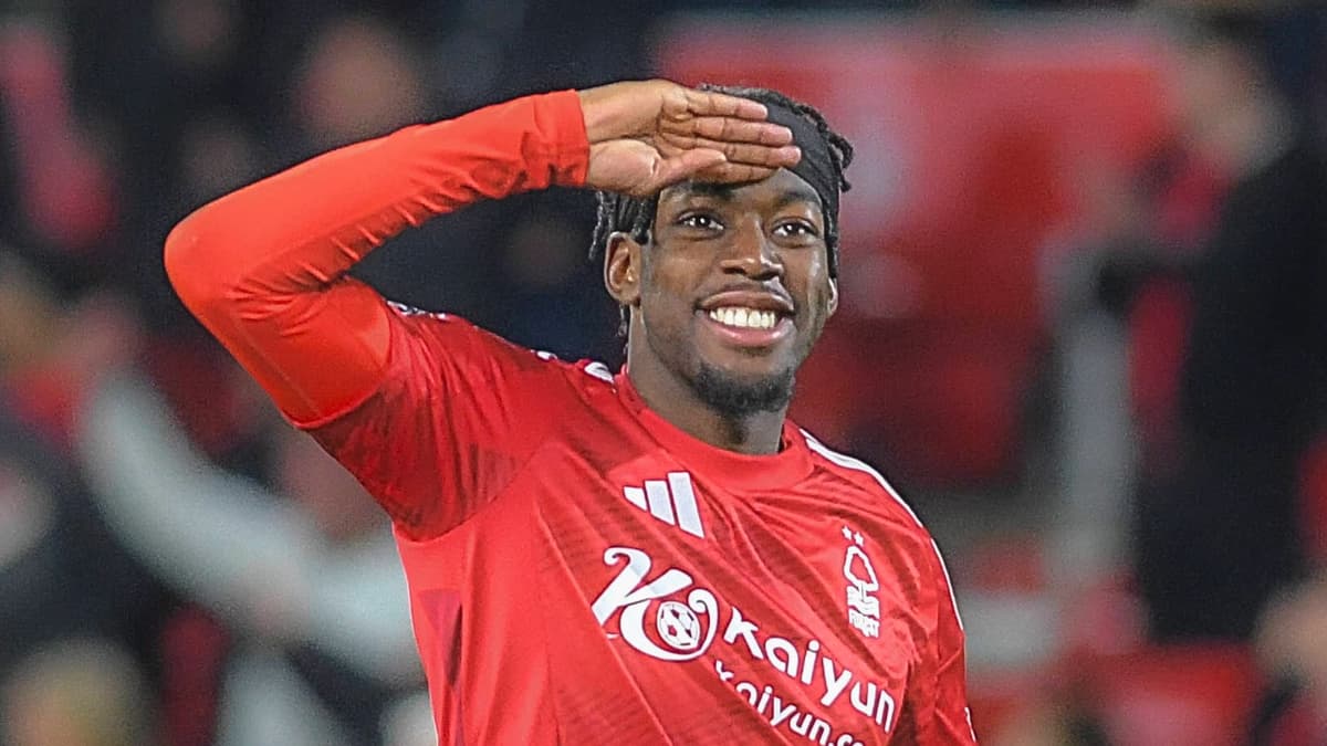 Anthony Elanga celebrates scoring against Man Utd for Nottingham Forest in the Premier League, 2024/25