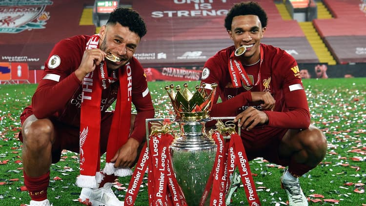 Alex Oxlade-Chamberlain (left) with Trent Alexander-Arnold (right)