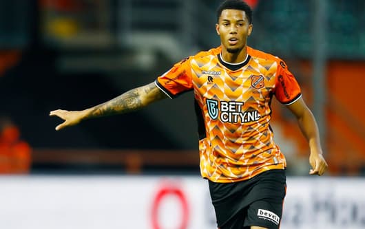 Xavier Mbuyamba, FC Volendam, 2022/23