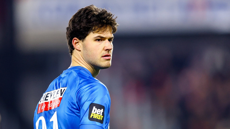 Senne Lammens is set to join Man Utd