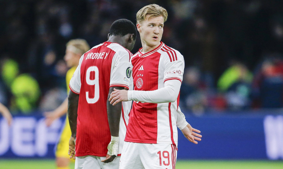 Julian Rijkhoff, Ajax