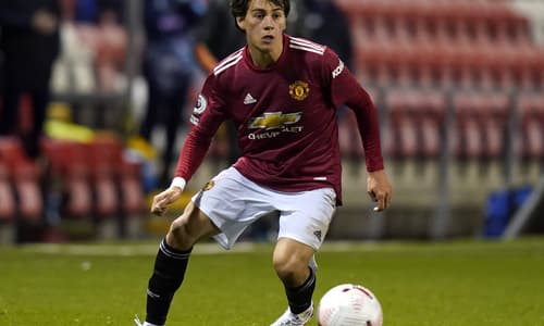 Manchester United winger edging towards January loan deal
