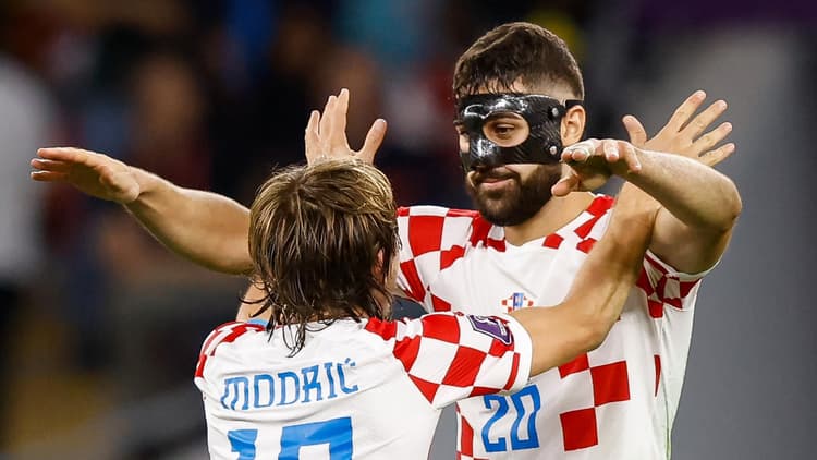 Josko Gvardiol with Luka Modric, World Cup 2022