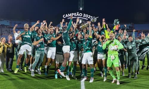 Palmeiras celebrate winning the 2021 Copa Libertadores title. 