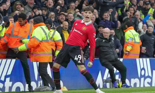 Alejandro Garnacho scoring for Manchester United
