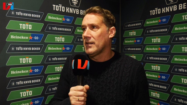 Marco Timmer verwacht dat PSV komende zomer in de achterhoede gaat investeren.