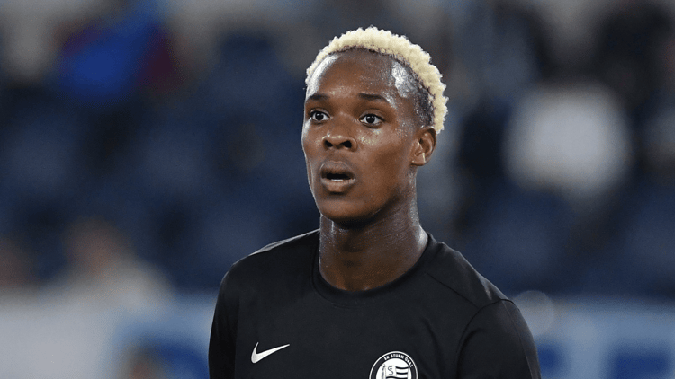 Emmanuel Emegha in het shirt van Sturm Graz.