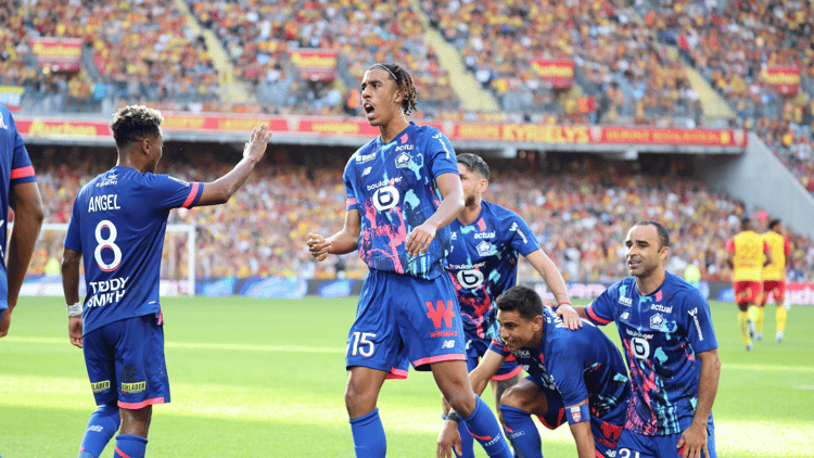 Leny Yoro celebrates scoring for Lille