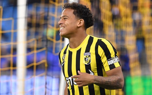 Million Manhoef of Vitesse