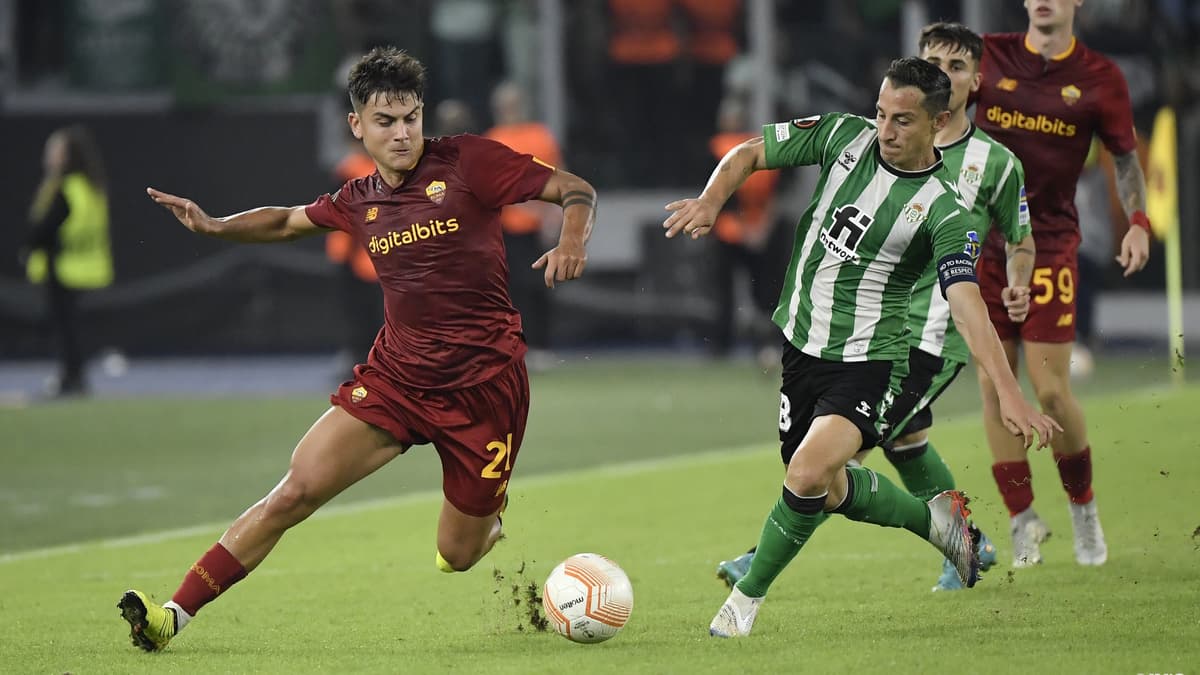 Paulo Dybala vs Andres Guardado - Roma vs Betis