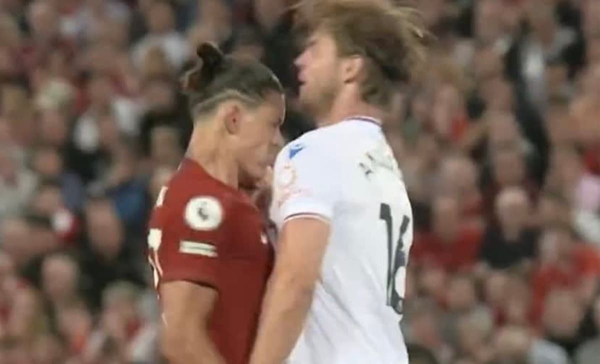 Darwin Nunez, Liverpool, 2022-23, headbutt