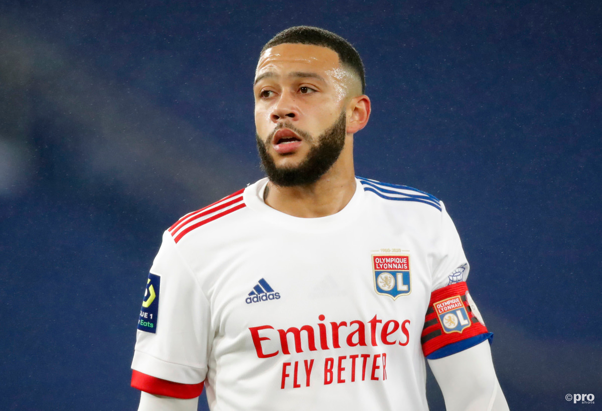 Lyon coach Garcia gives transfer update on Barcelona target Memphis Depay