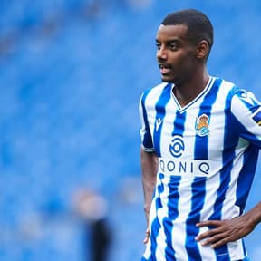 Should Liverpool sign Isak to replace Firmino?