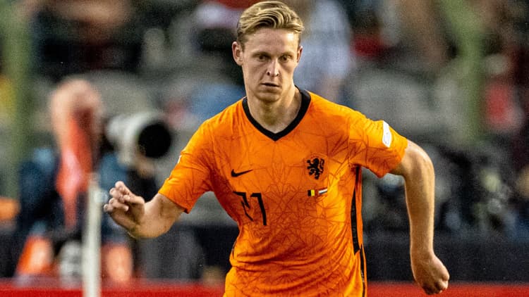 Frenkie de Jong remains a target for Man Utd