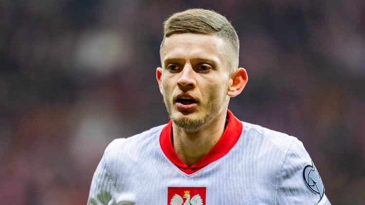 Sebastian Szymanski in actie namens Polen.