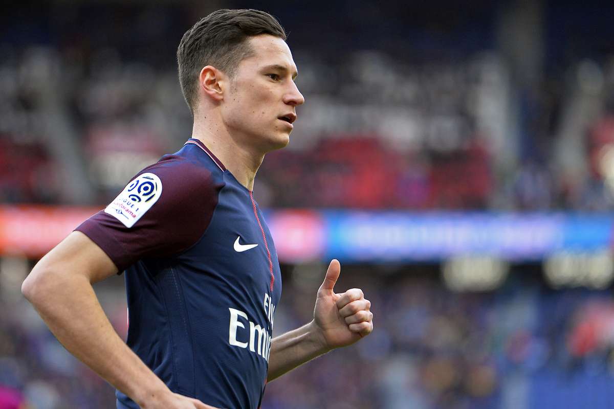 Julian Draxler signs new three-year PSG deal