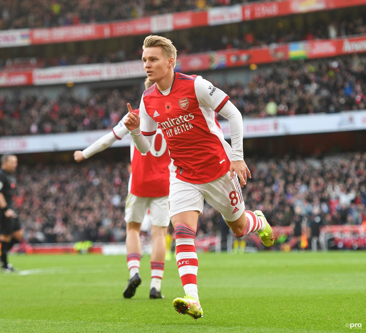 Martin Odegaard playing for Arsenal, 2021/22