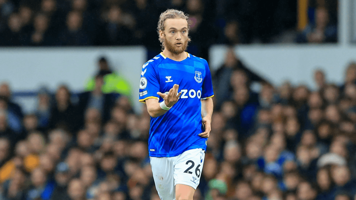 Tom Davies