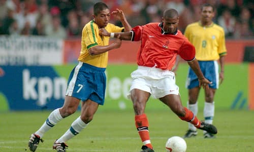 Winston Bogarde playing for The Netherlands