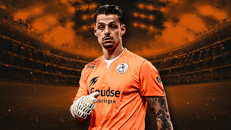 Nick Olij in het shirt van Sparta Rotterdam.