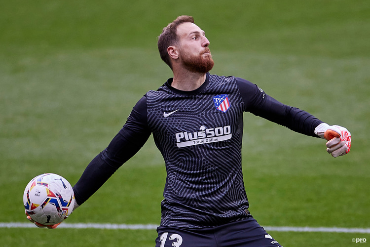Een grote meneer bij Atlético Madrid, maar afwezig op het WK: doelman Jan Oblak.