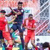 Joshua Brenet, FC Twente, 2022/23