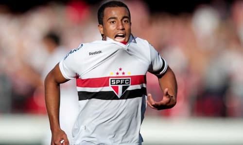 How close did Lucas Moura come to joining Man Utd instead of PSG?