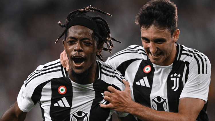 Andrea Cambiaso (right)