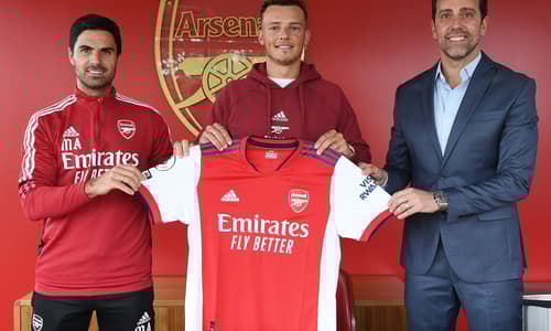 Arsenal unveil Ben White, who arrives for £50m from Brighton